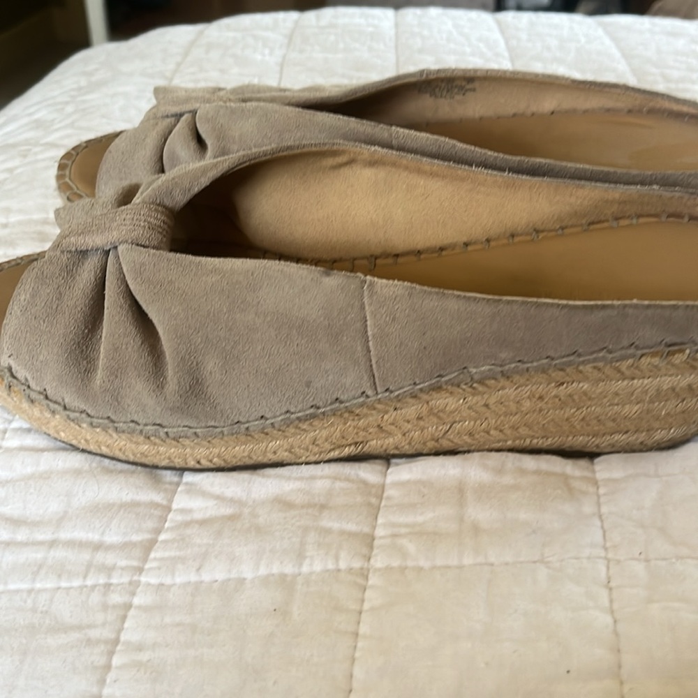 Shoes - Picture 2 of 2